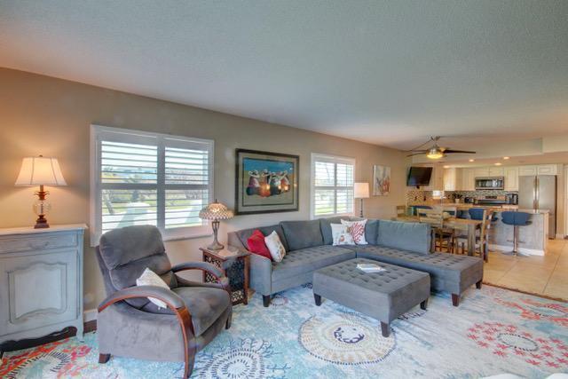 EL MATADOR CONDO - Residential