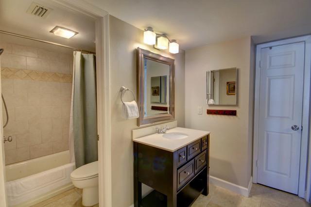 EL MATADOR CONDO - Residential