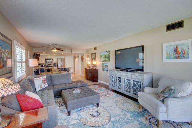 EL MATADOR CONDO - Residential