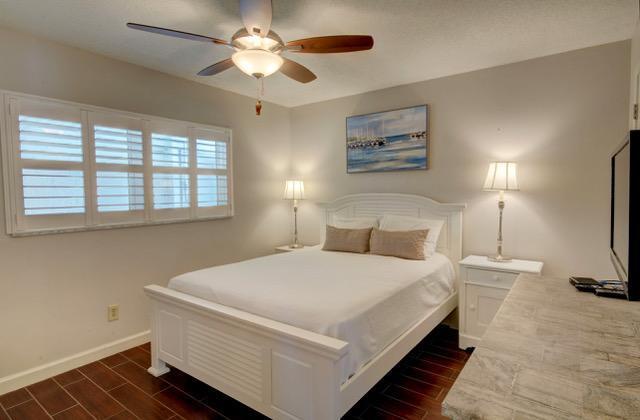 EL MATADOR CONDO - Residential