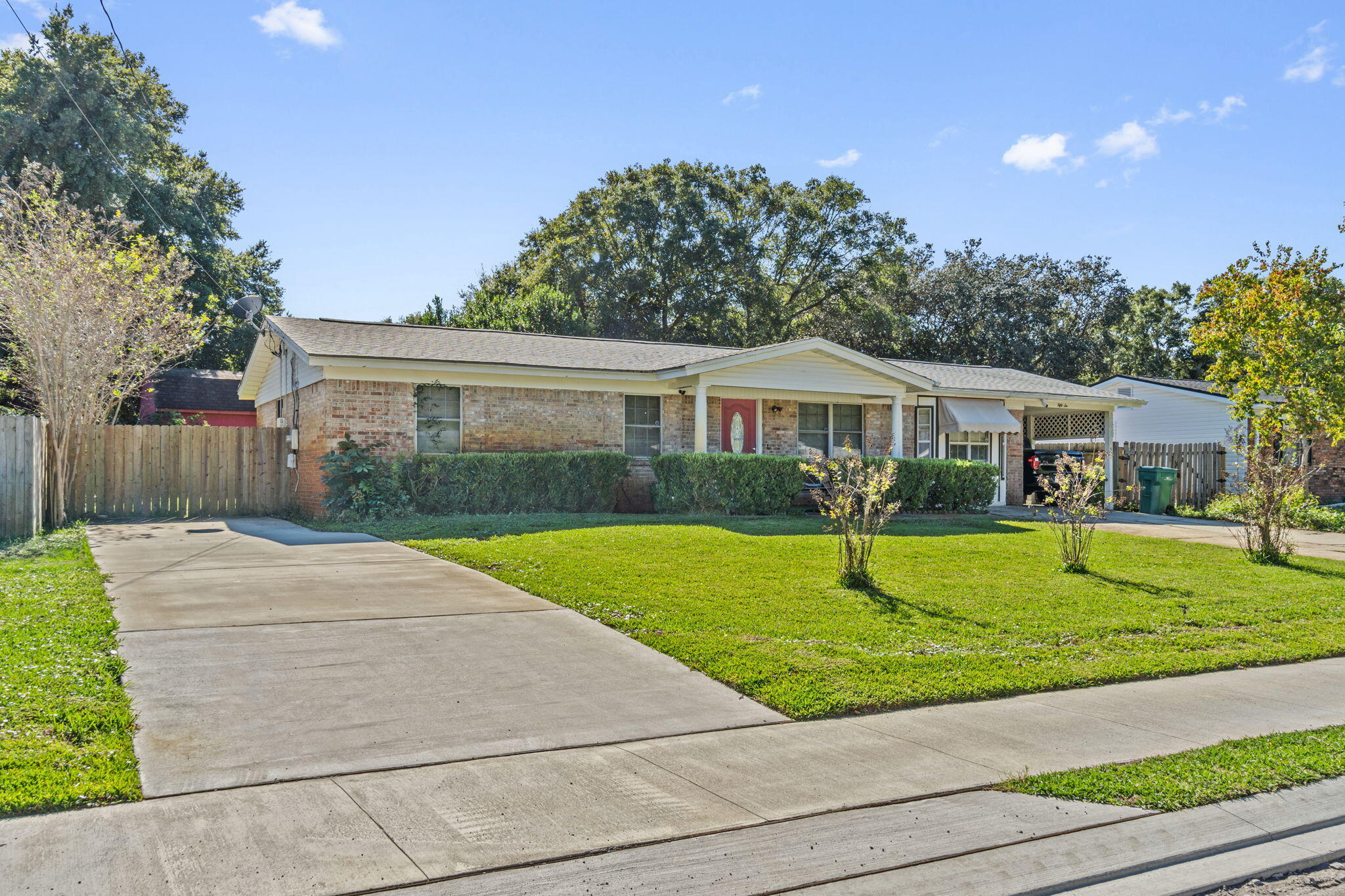 MARY ESTHER HEIGHTS - Residential