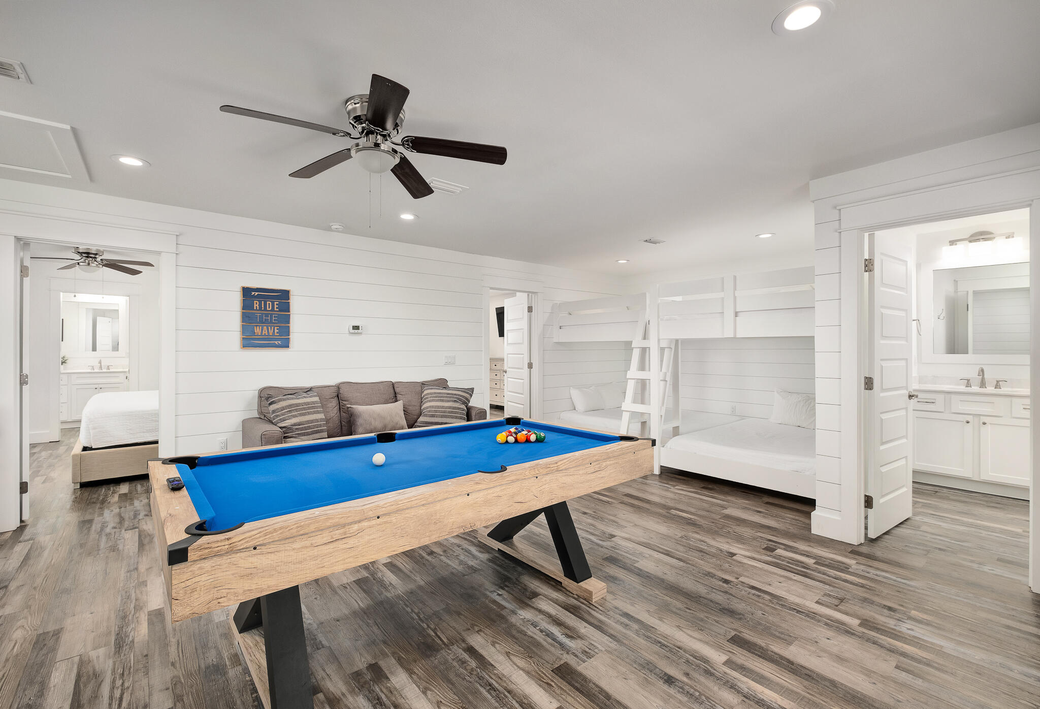 FRANGISTA BEACH 1ST ADDN - Residential