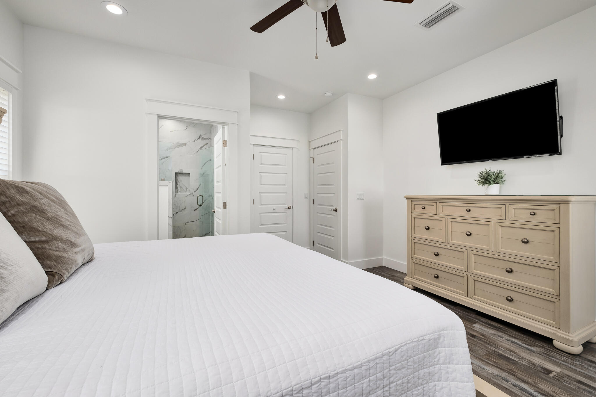 FRANGISTA BEACH 1ST ADDN - Residential