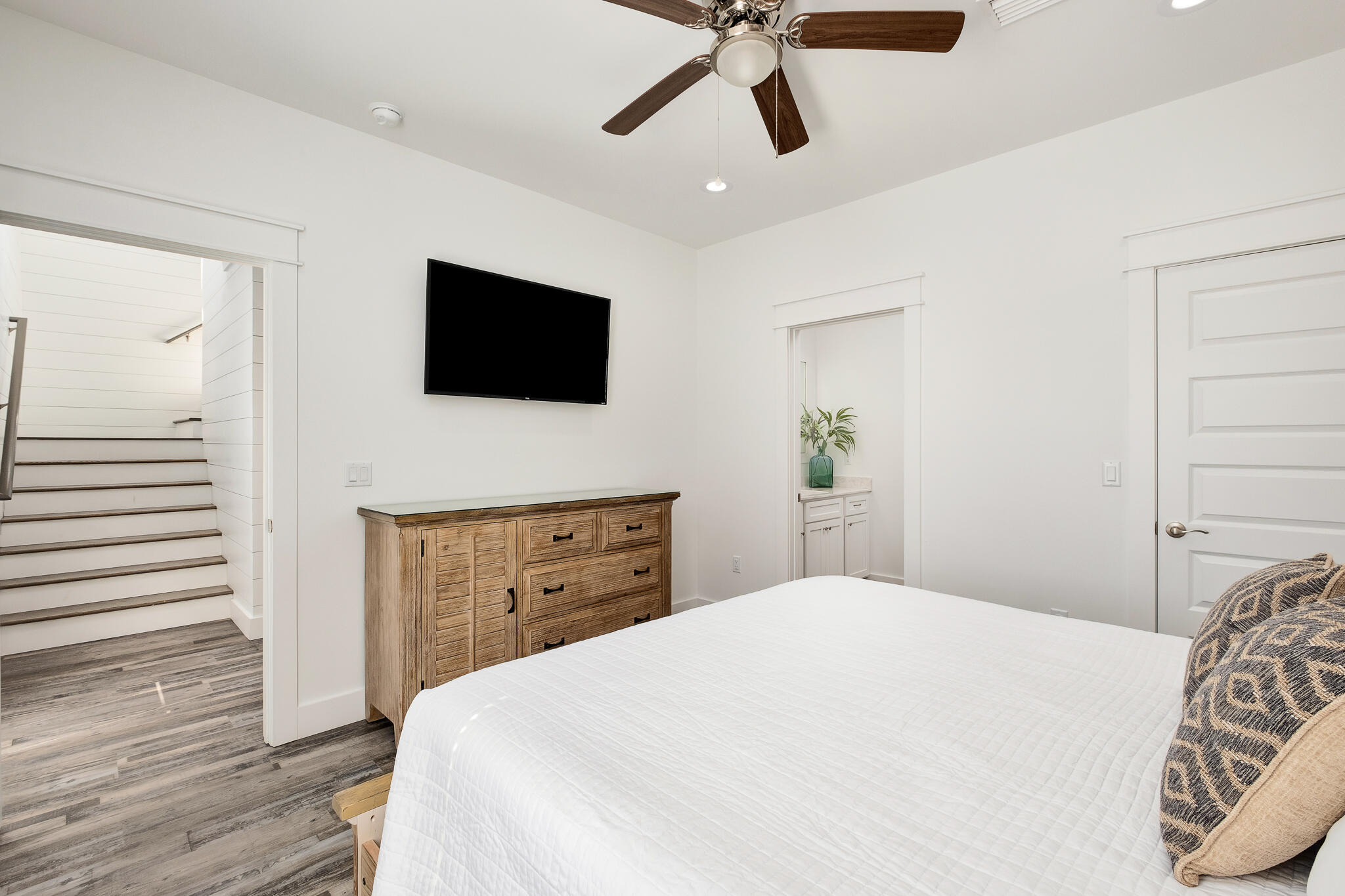 FRANGISTA BEACH 1ST ADDN - Residential