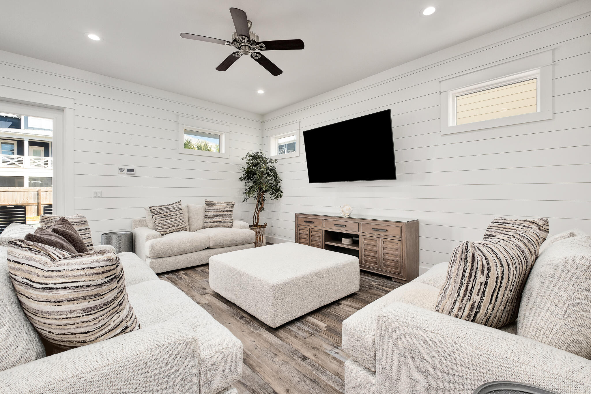 FRANGISTA BEACH 1ST ADDN - Residential
