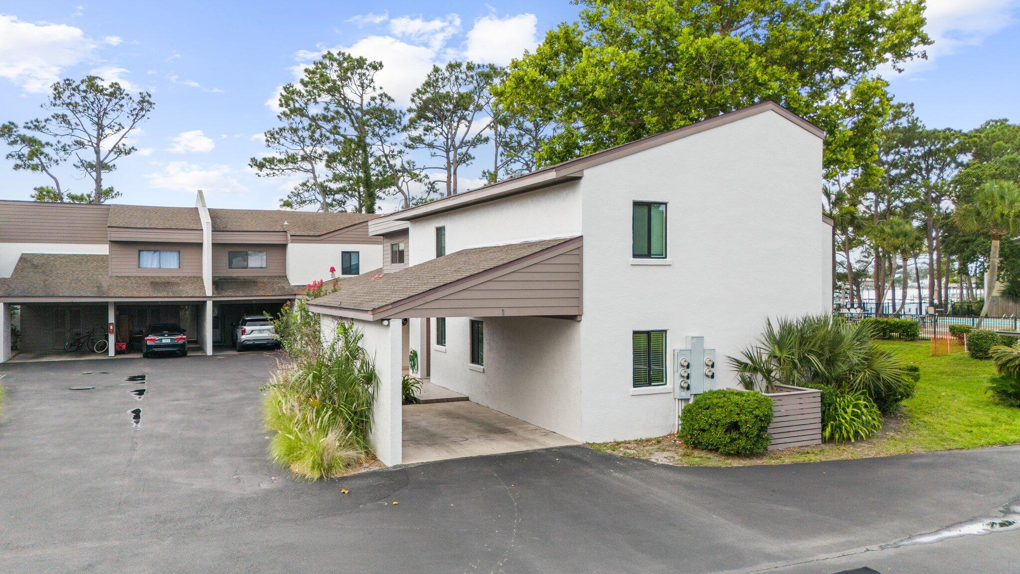 Palisades Condo Ph 1 - Residential