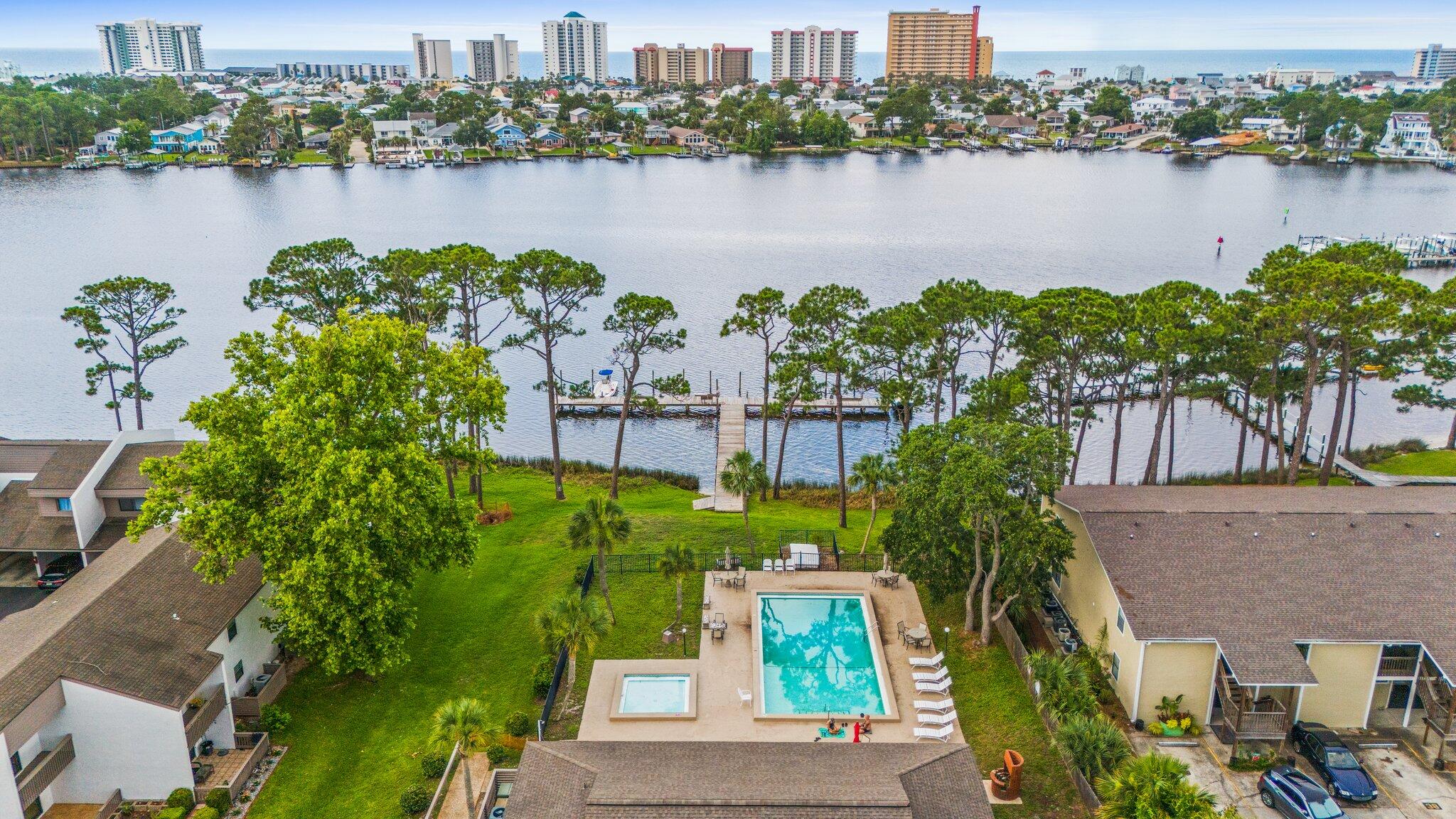 Palisades Condo Ph 1 - Residential