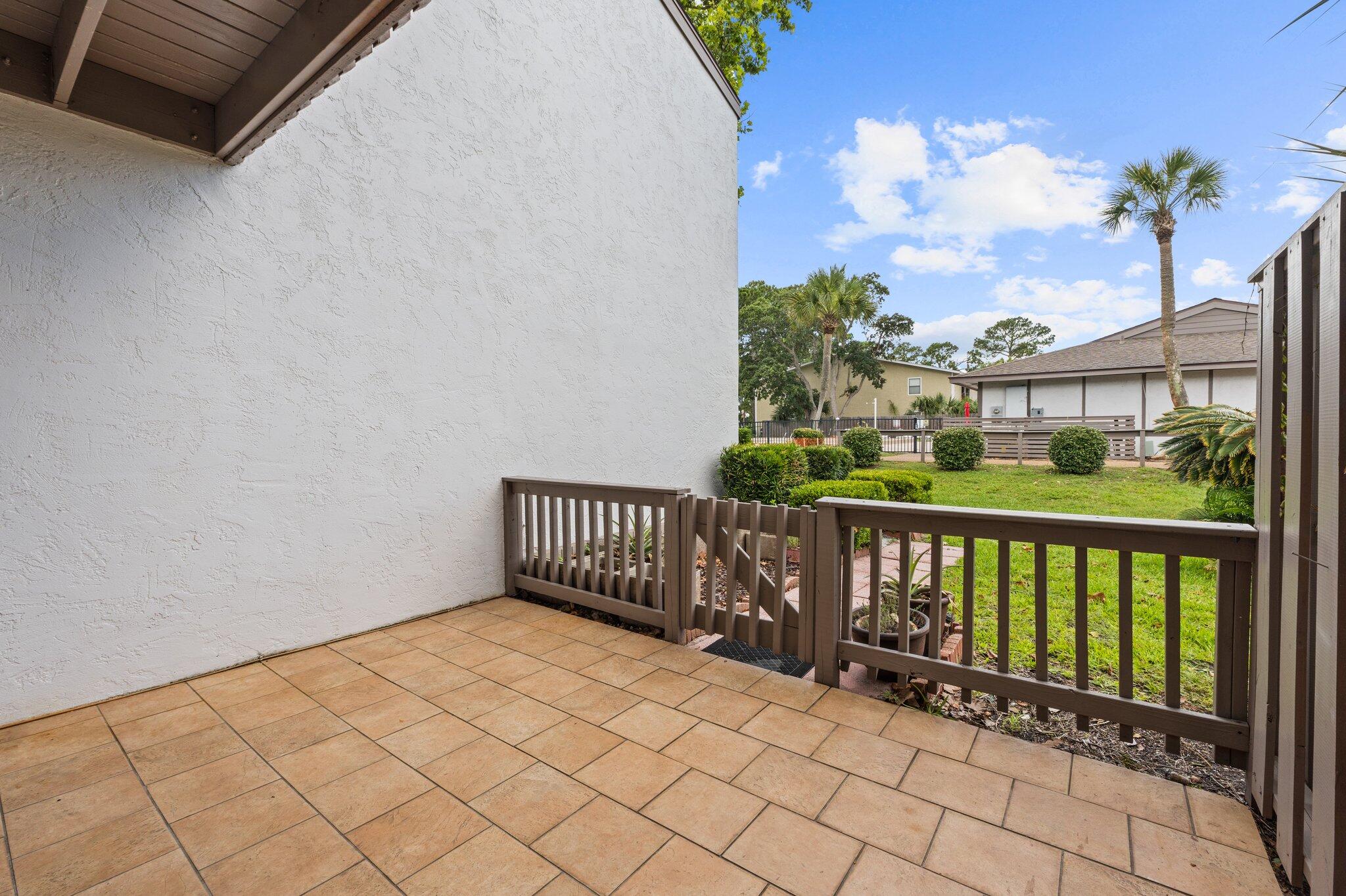 Palisades Condo Ph 1 - Residential