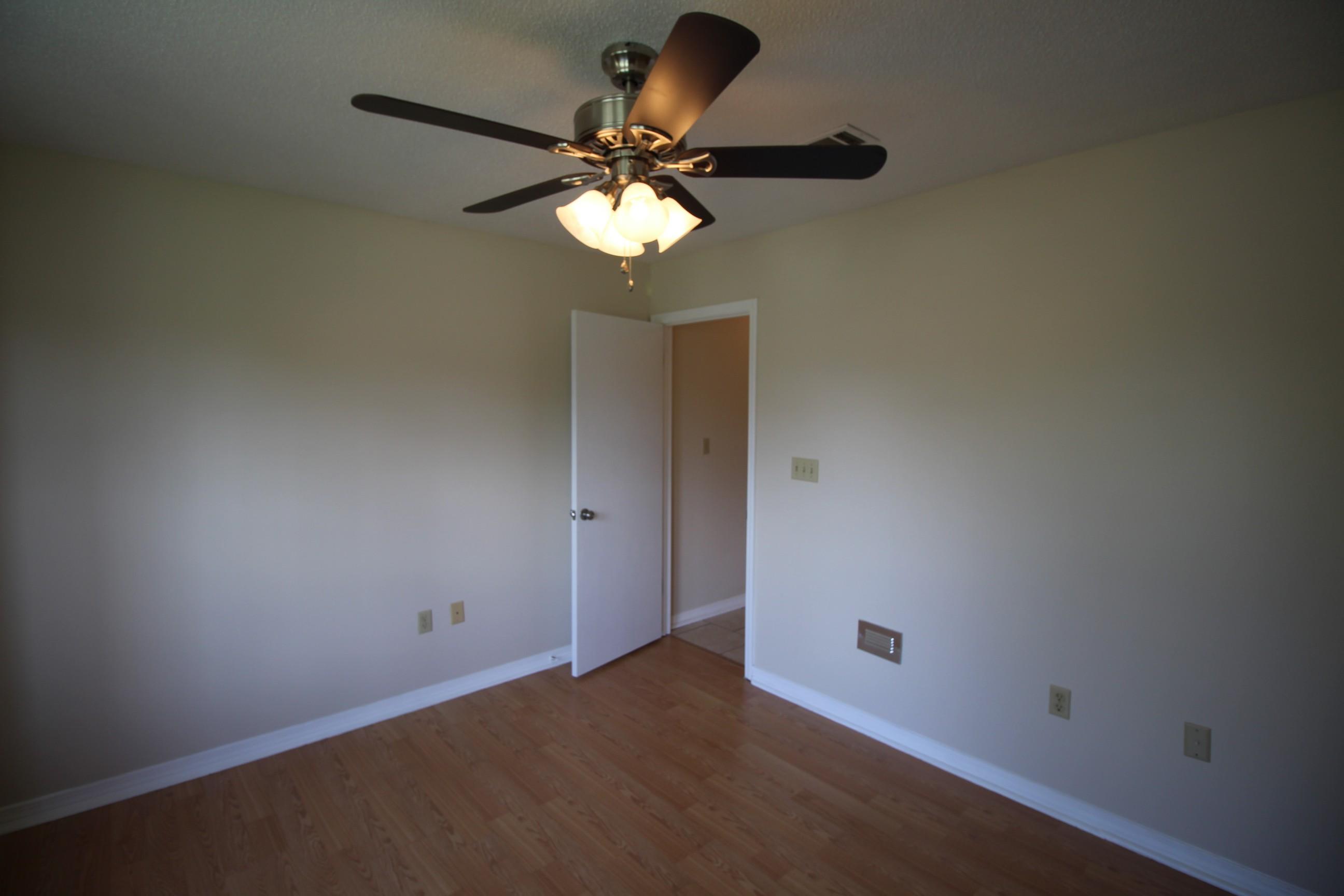 COUNTRYVIEW ESTATES 3RD ADDN - Residential