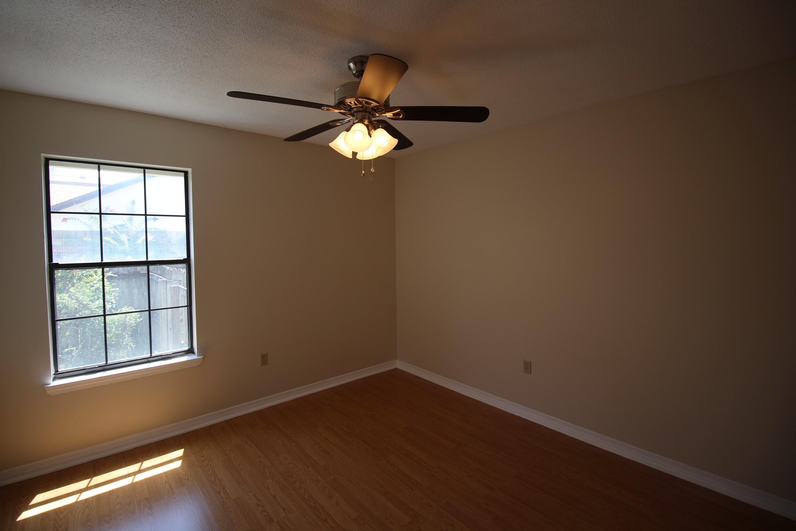 COUNTRYVIEW ESTATES 3RD ADDN - Residential