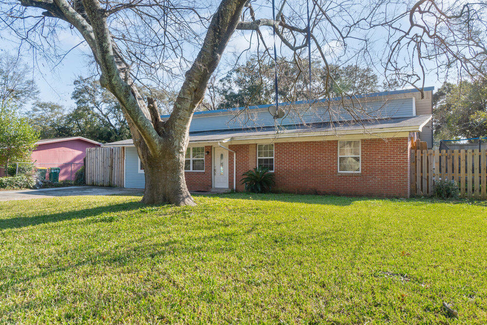 GARNIERS BEACH 5TH - Residential