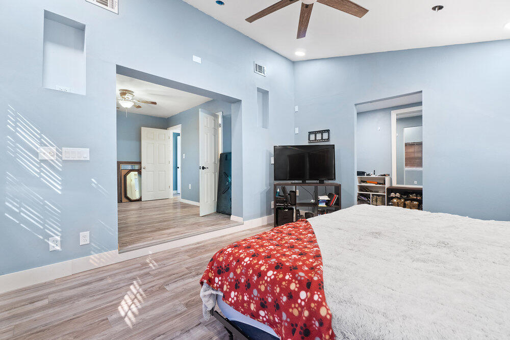 GARNIERS BEACH 5TH - Residential