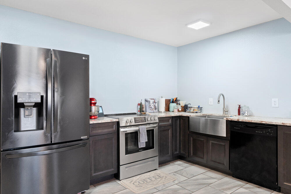 GARNIERS BEACH 5TH - Residential