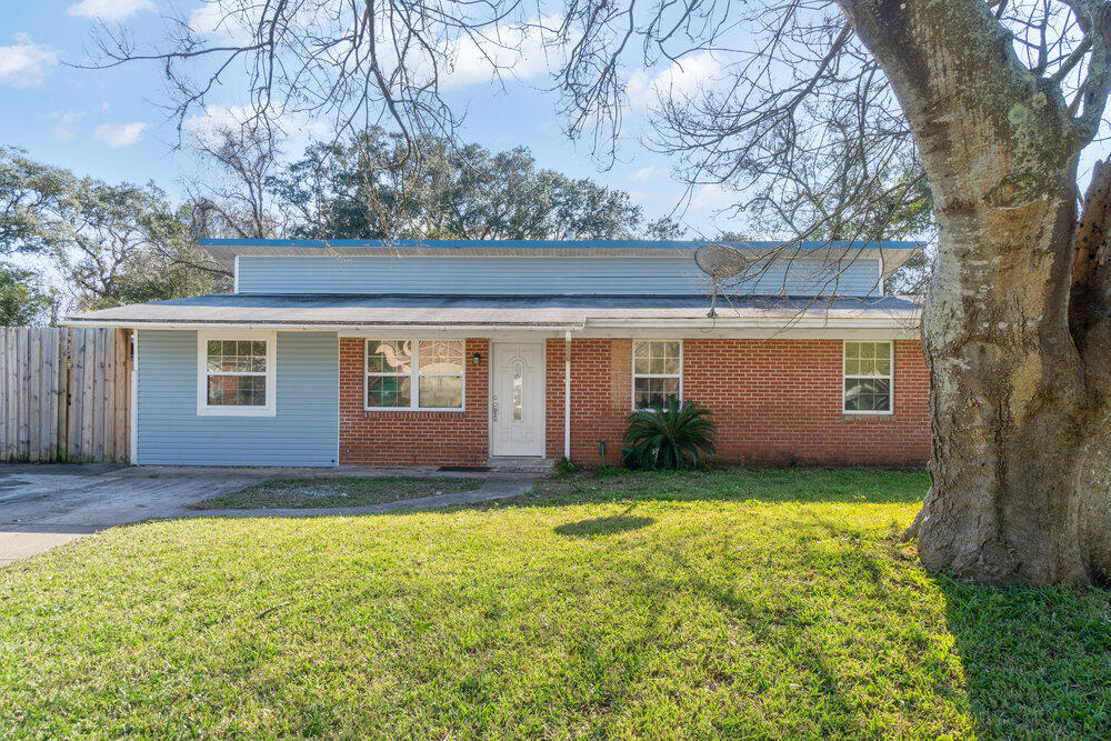 GARNIERS BEACH 5TH - Residential