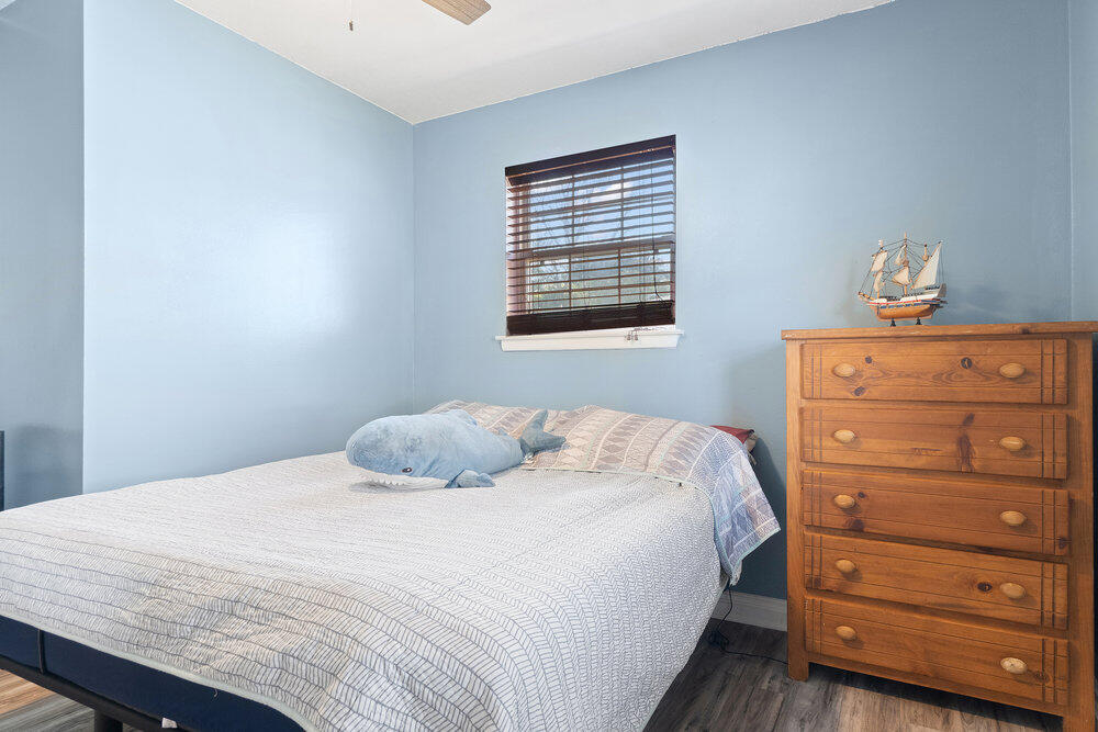 GARNIERS BEACH 5TH - Residential