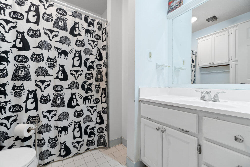 GARNIERS BEACH 5TH - Residential