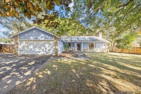 A home in Niceville