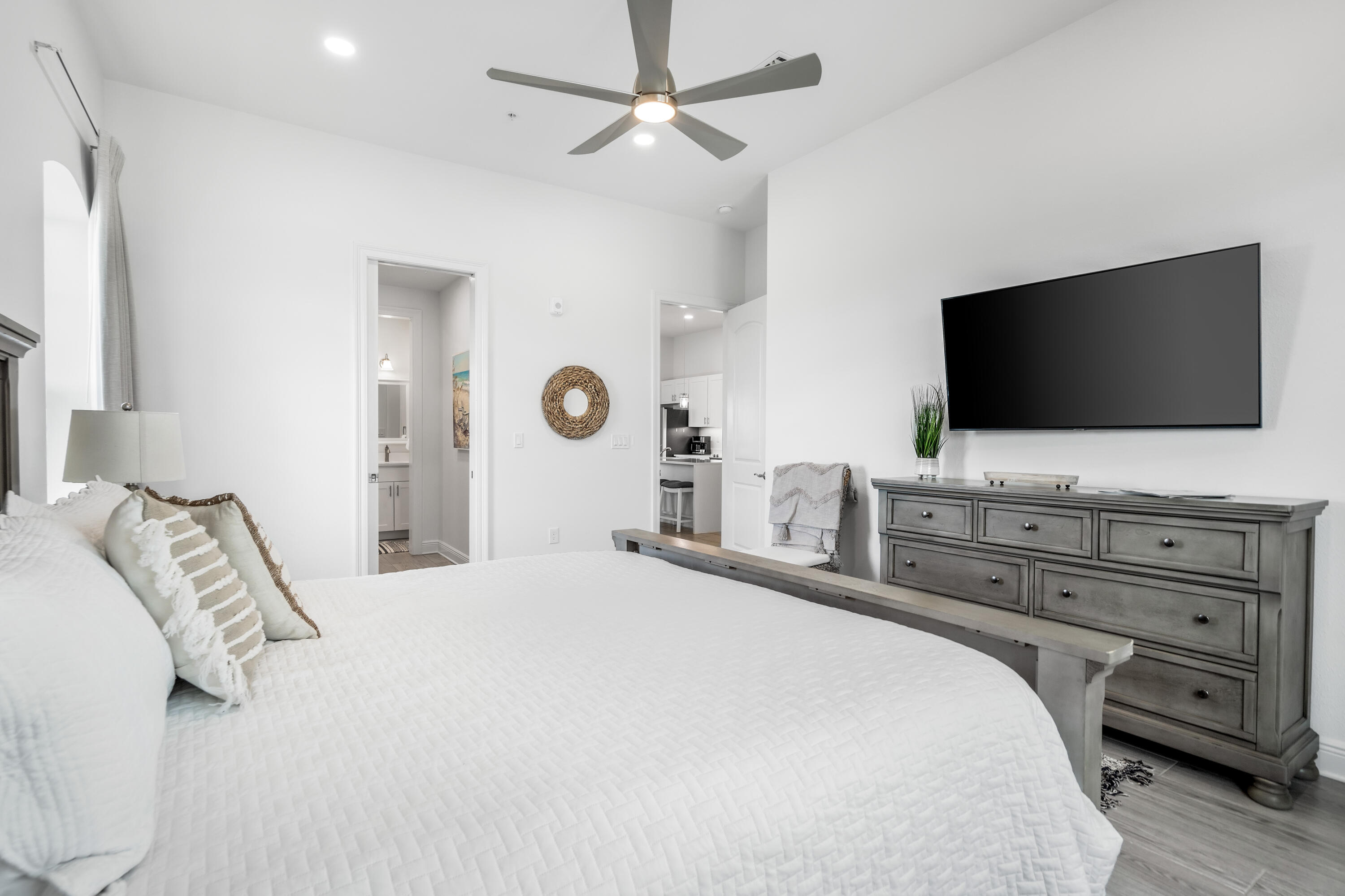 GULF PLACE RESIDENCES - Residential