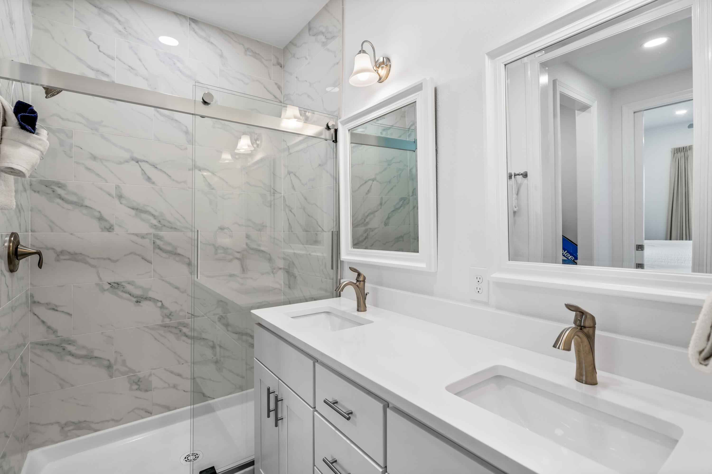 GULF PLACE RESIDENCES - Residential