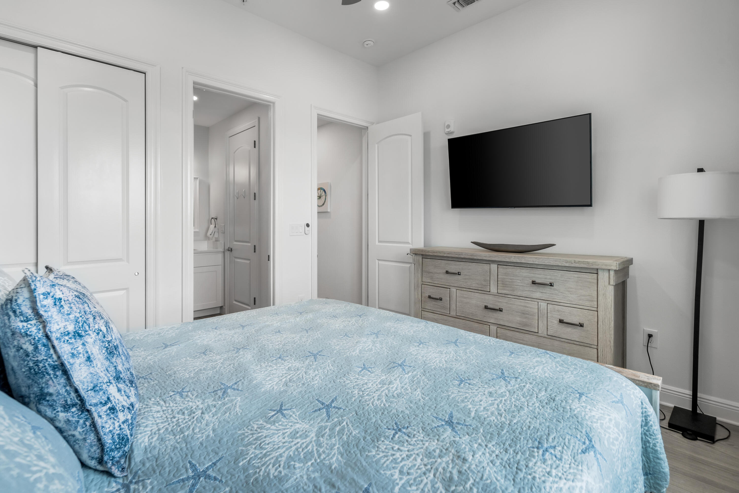 GULF PLACE RESIDENCES - Residential