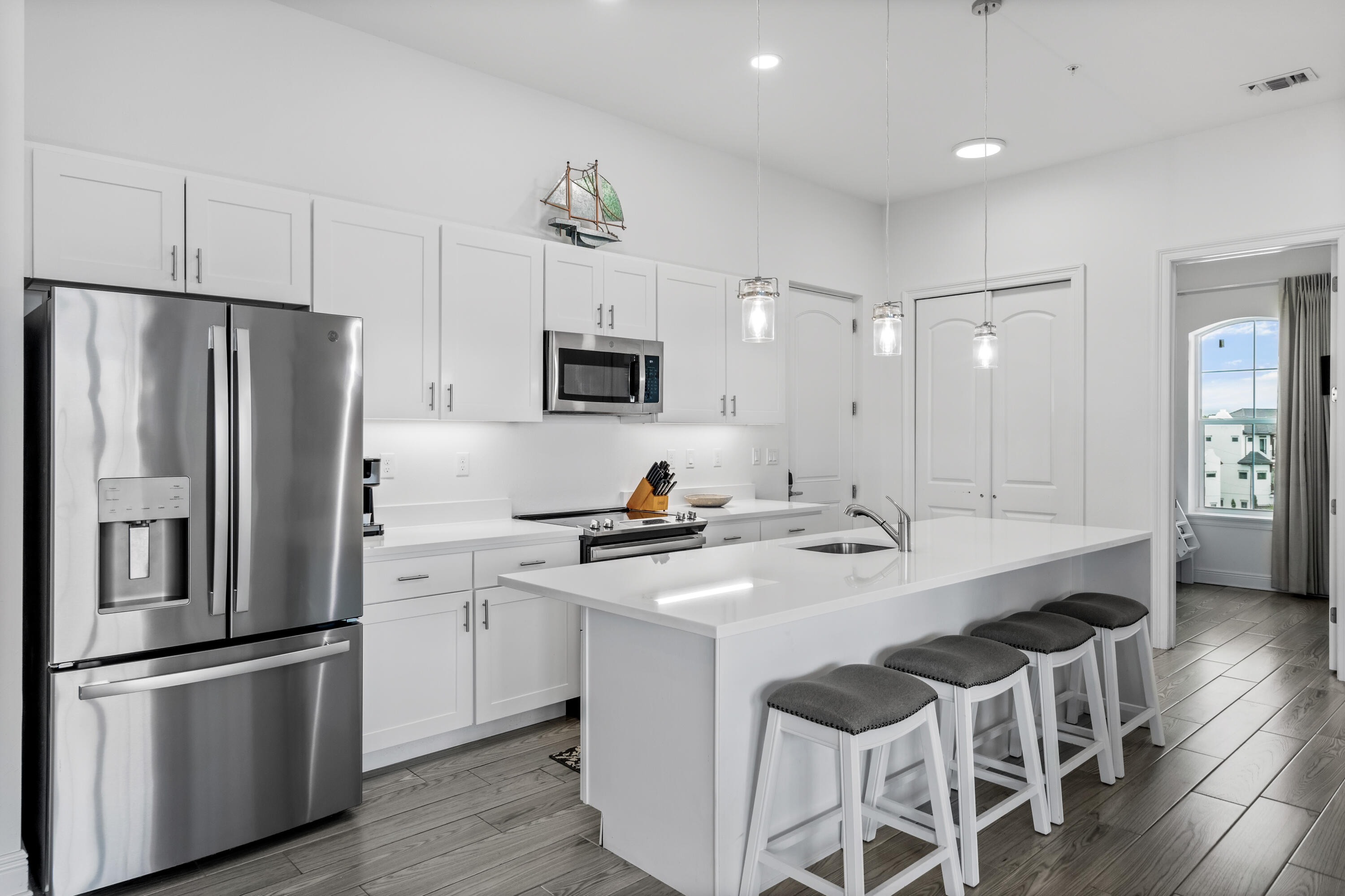 GULF PLACE RESIDENCES - Residential