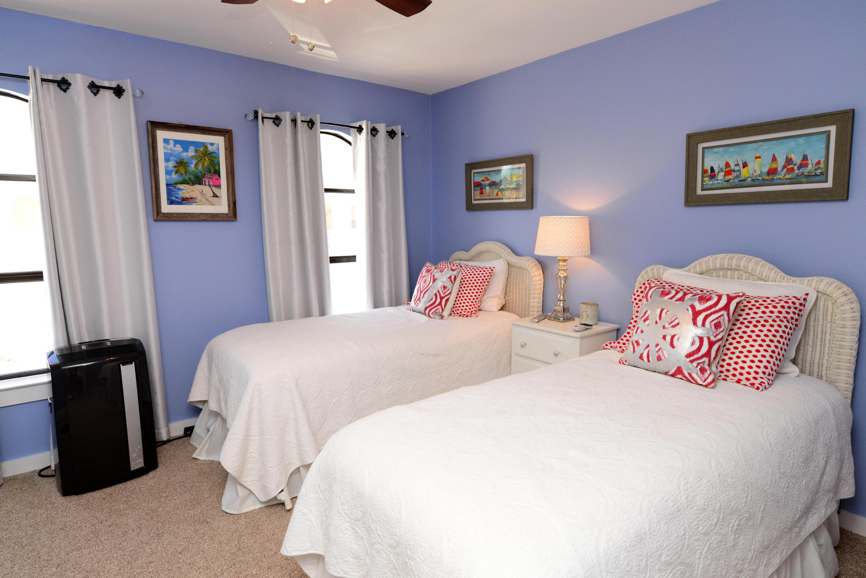 BEACHWALK T/H - Residential