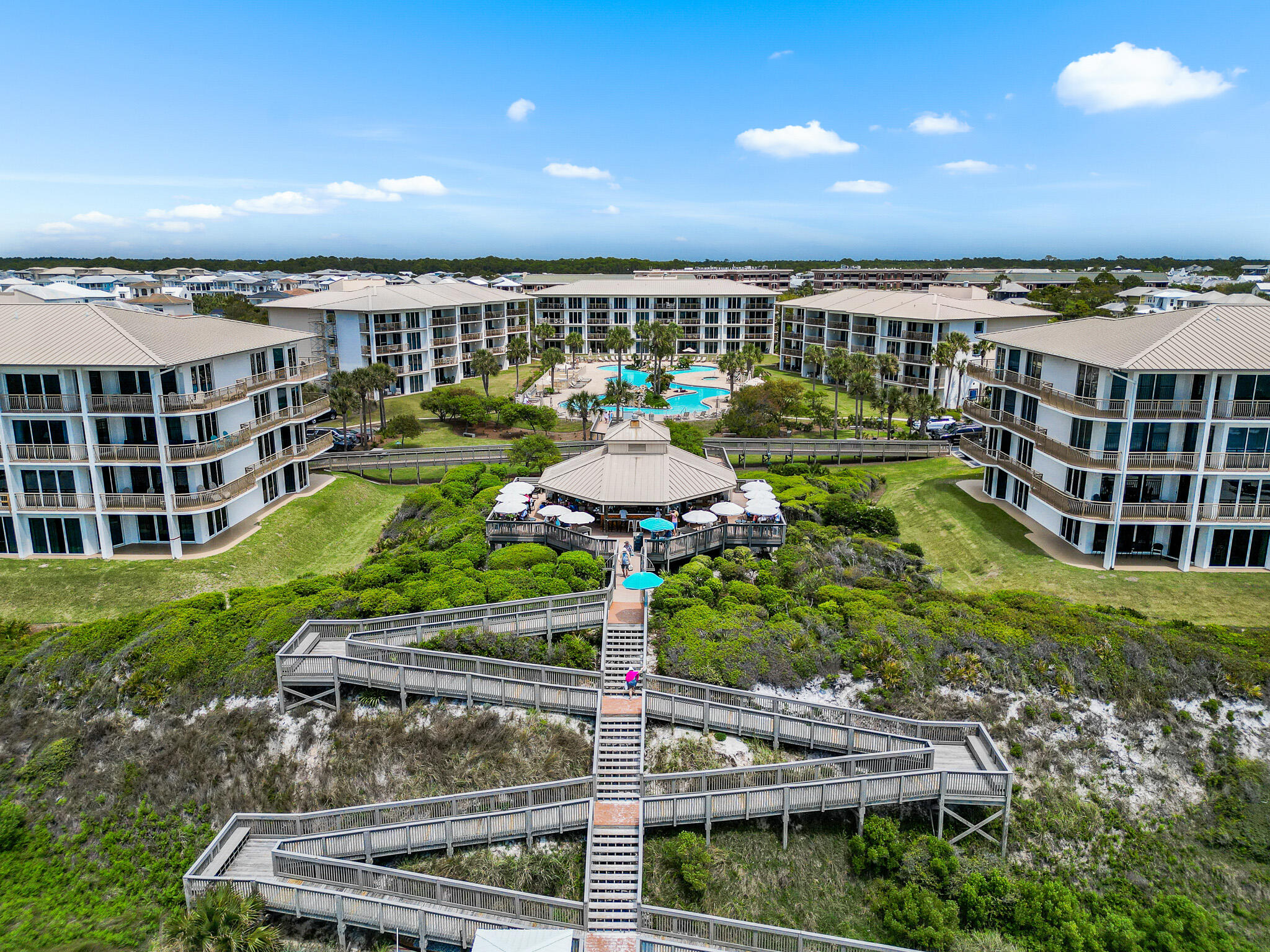 HIGH POINTE RESORT CONDO - Residential