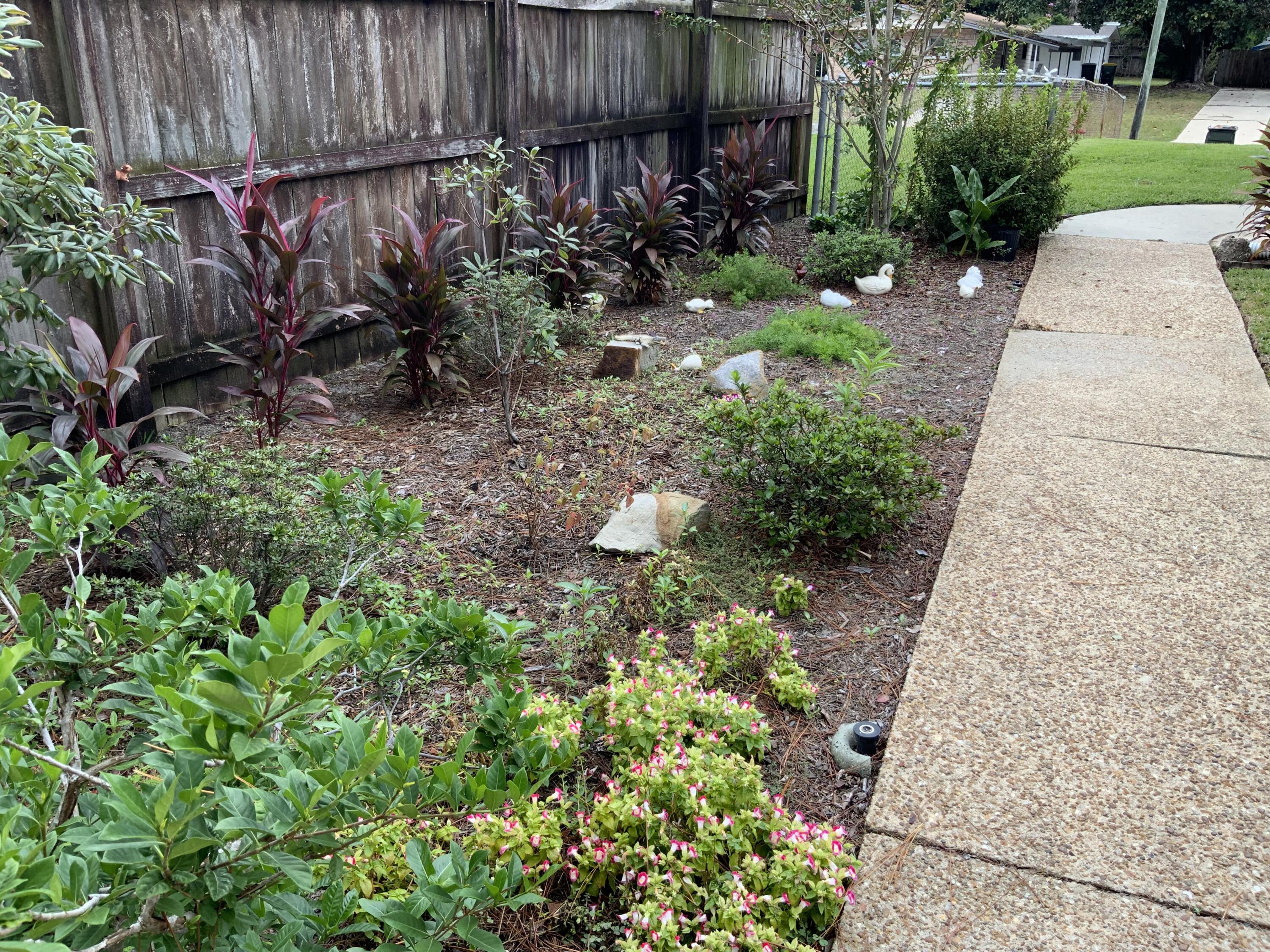 OAKLAND HEIGHTS LOT 23 BLK 7 - Residential