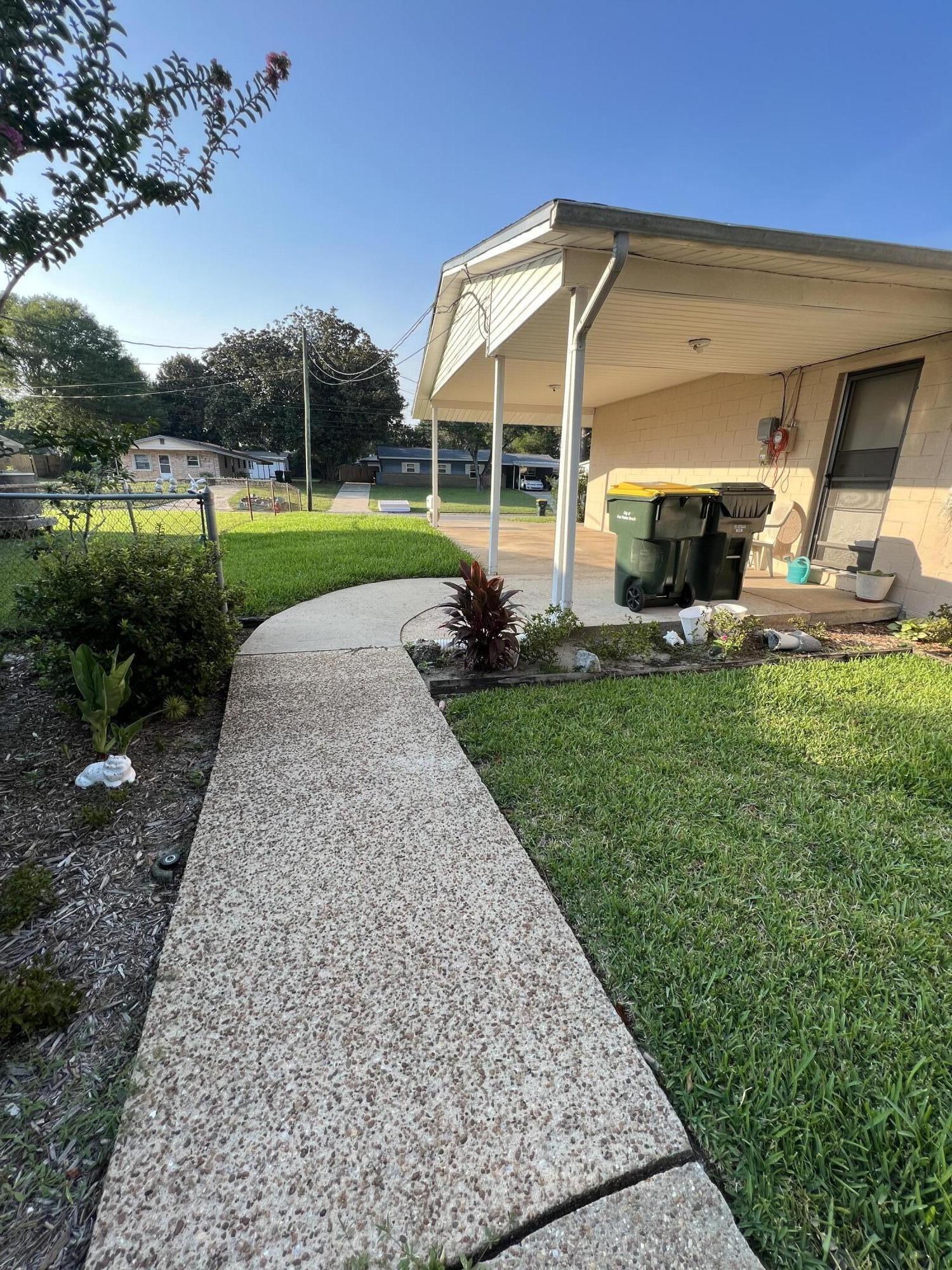 OAKLAND HEIGHTS LOT 23 BLK 7 - Residential