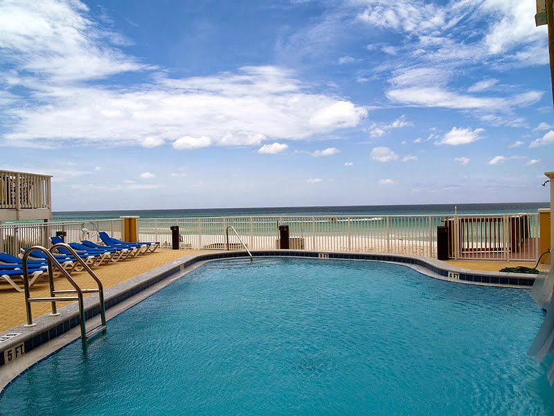 TROPIC WINDS - Residential