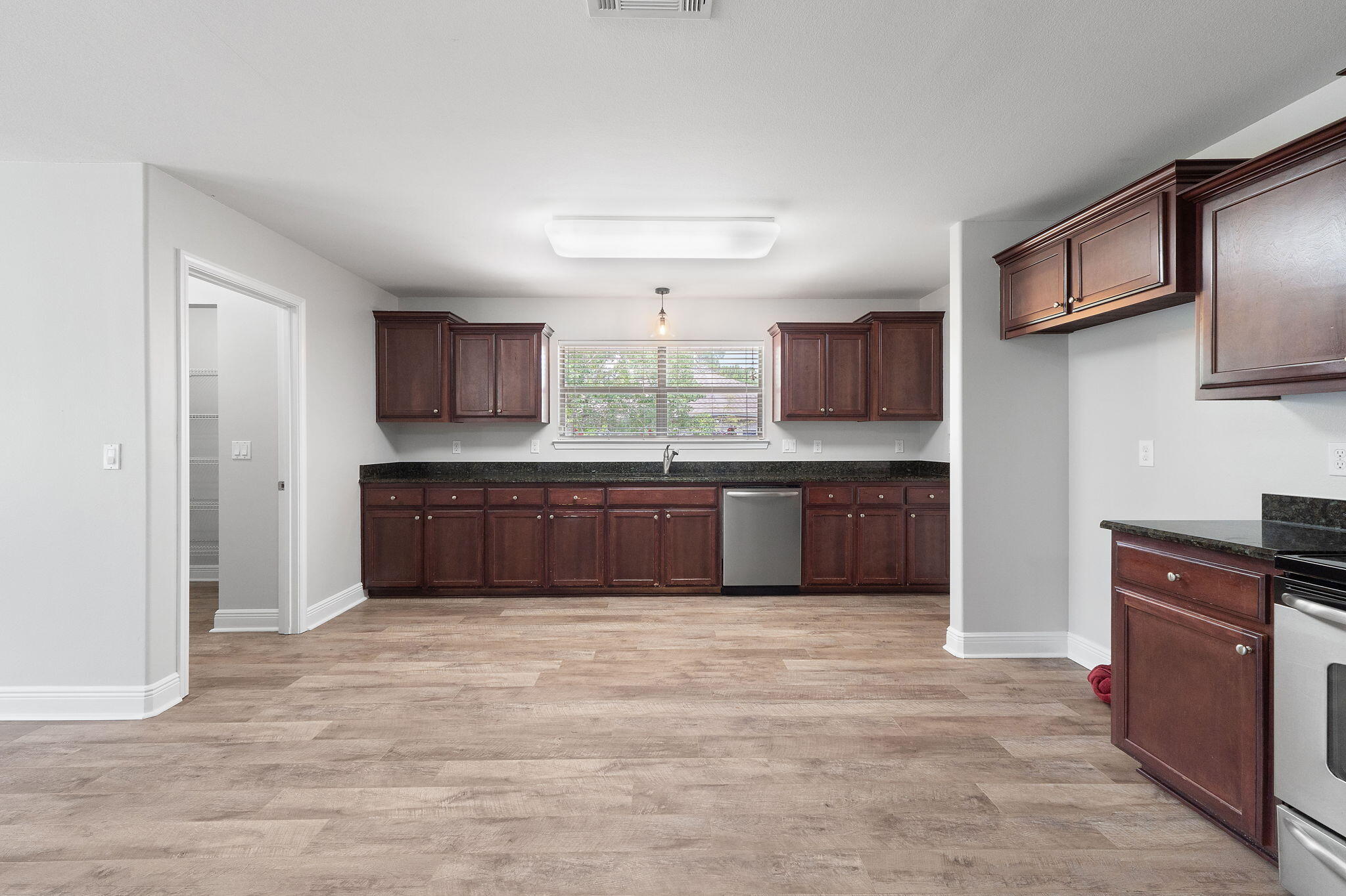 HOLLEY BY THE SEA - Residential