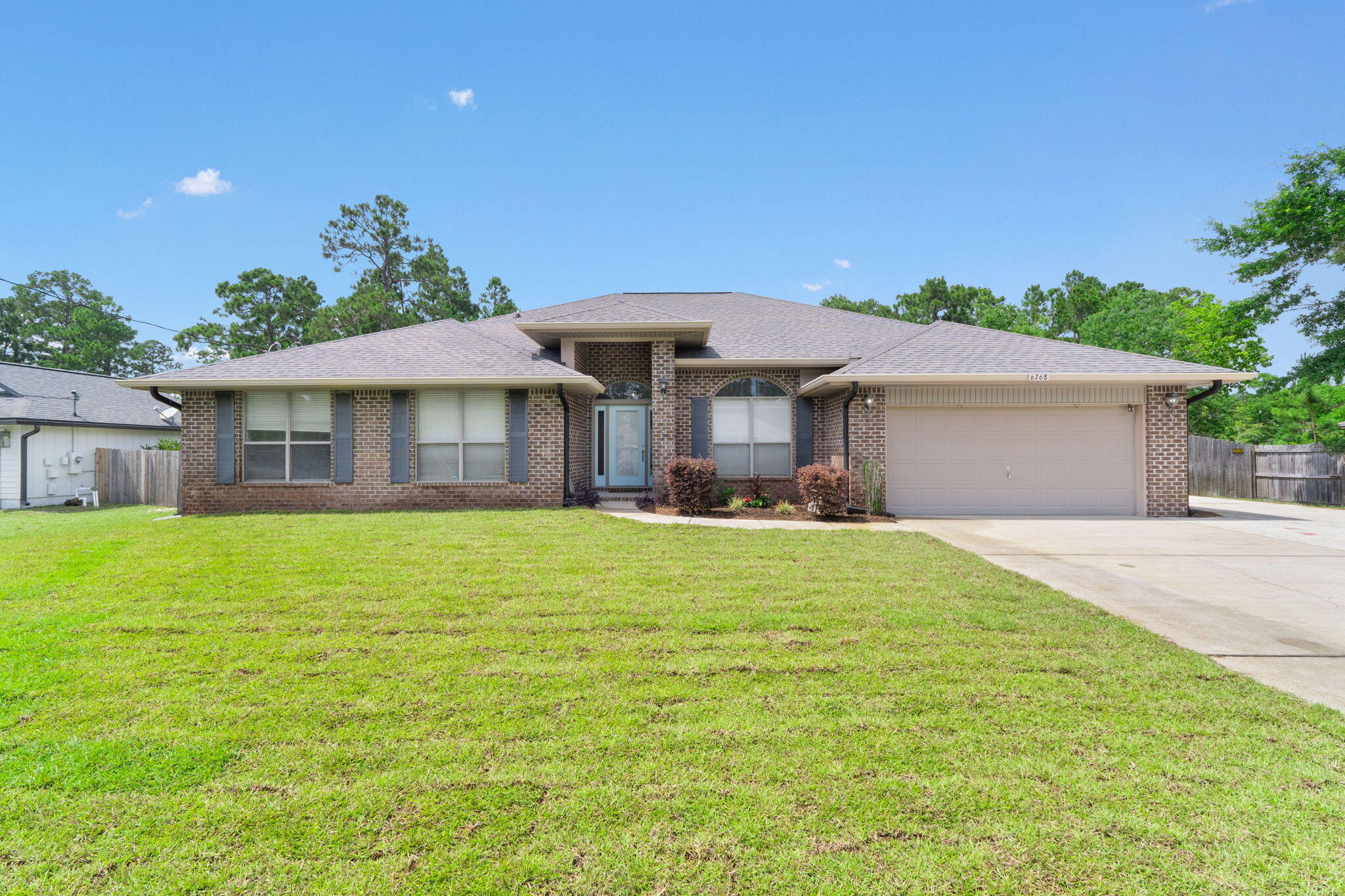 HOLLEY BY THE SEA - Residential