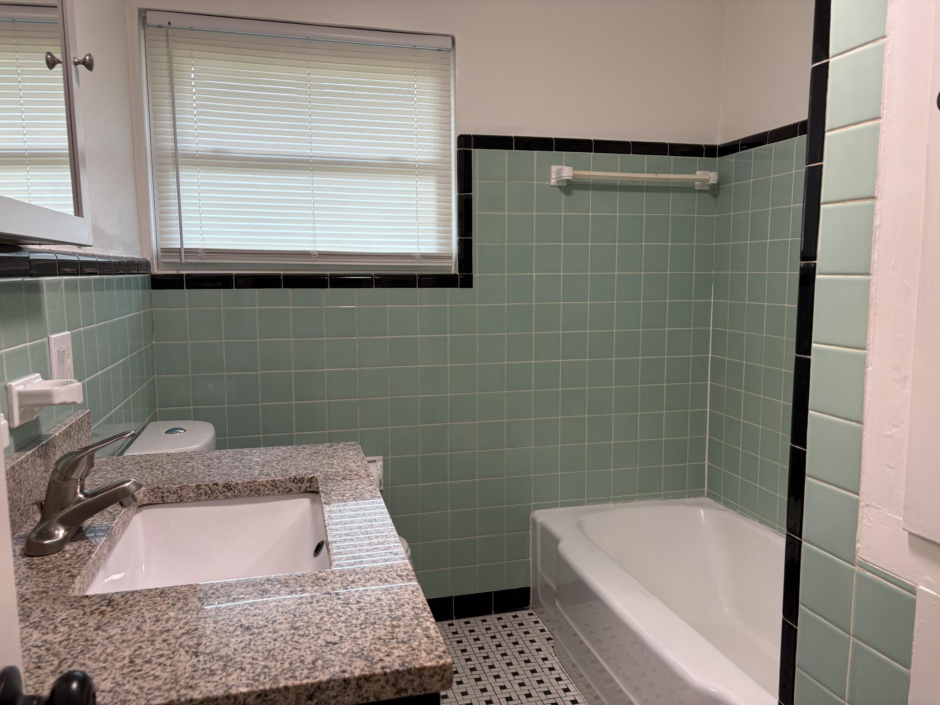 VALPARAISO PLAT 01 - Residential Lease