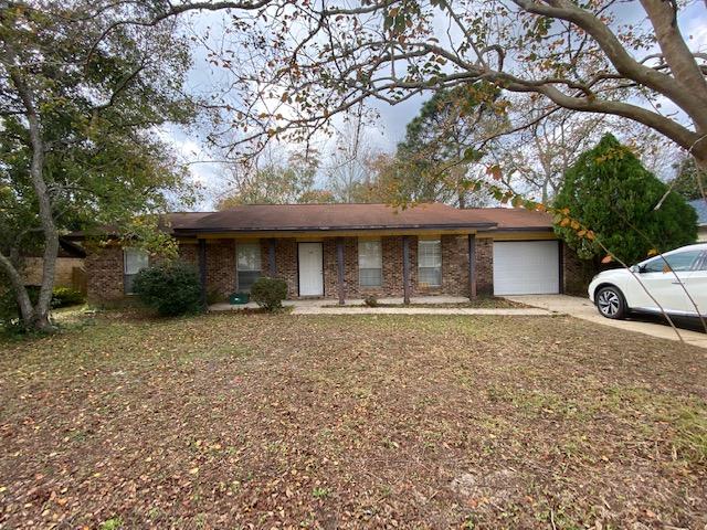 CIMARRON EST LOT 3 BLK E - Residential Lease