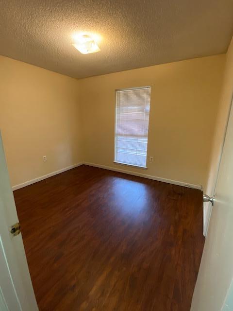 CIMARRON EST LOT 3 BLK E - Residential Lease