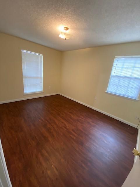 CIMARRON EST LOT 3 BLK E - Residential Lease