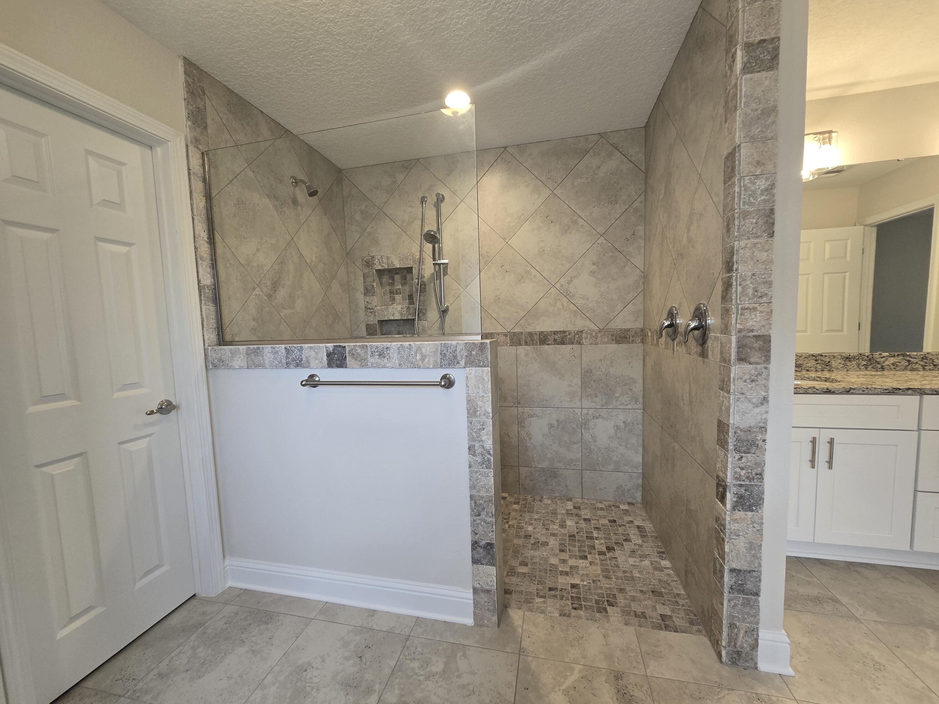 Nature Lake - Residential