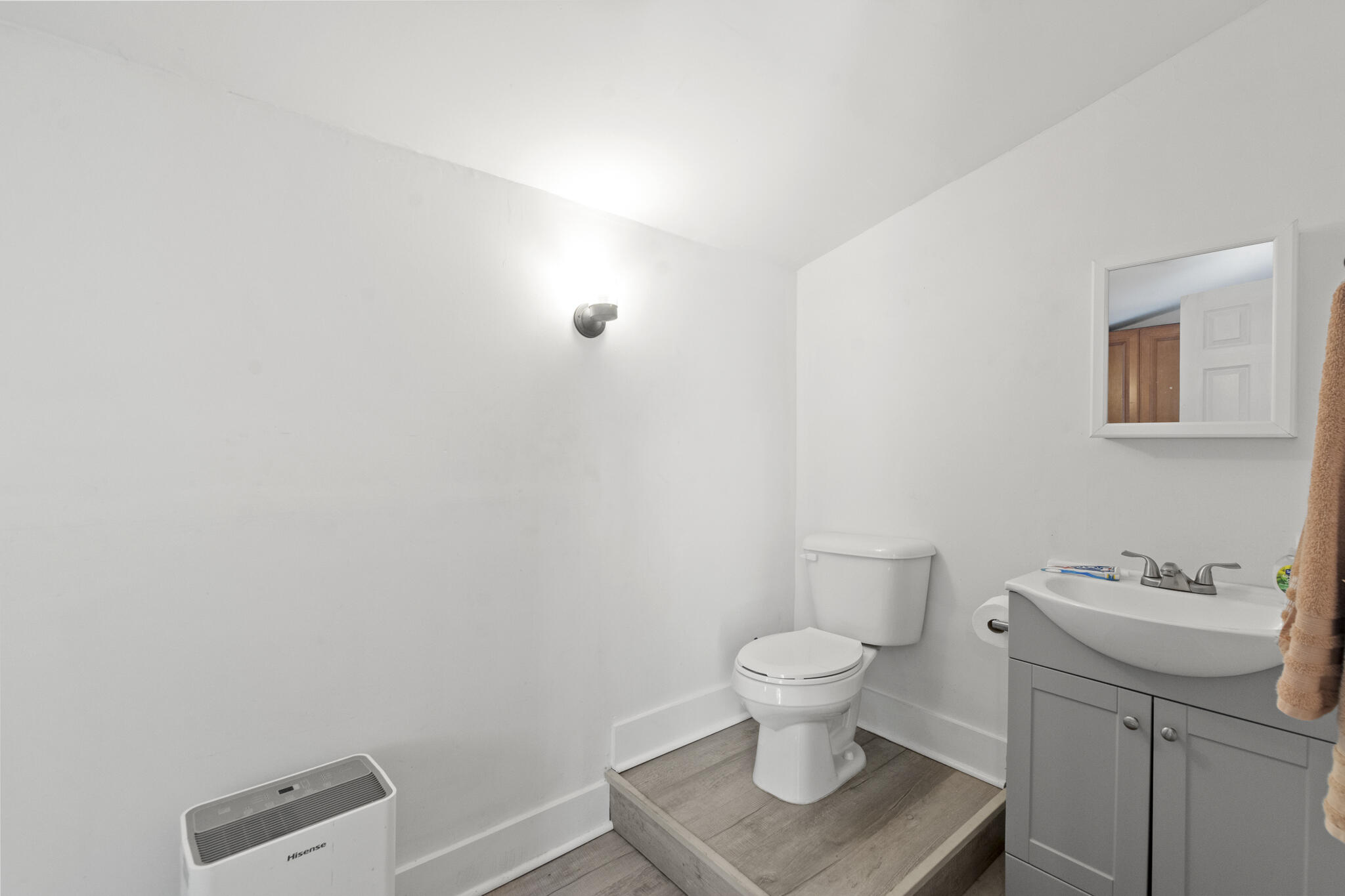 JOLLY BAY ACRES - Residential