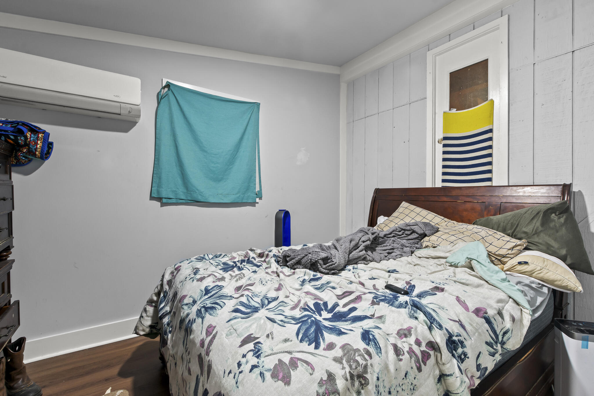 JOLLY BAY ACRES - Residential