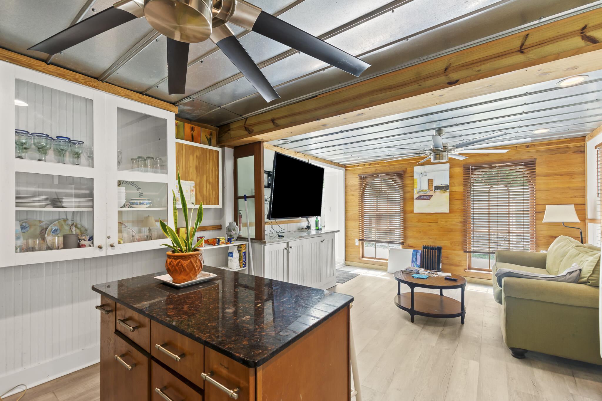 JOLLY BAY ACRES - Residential
