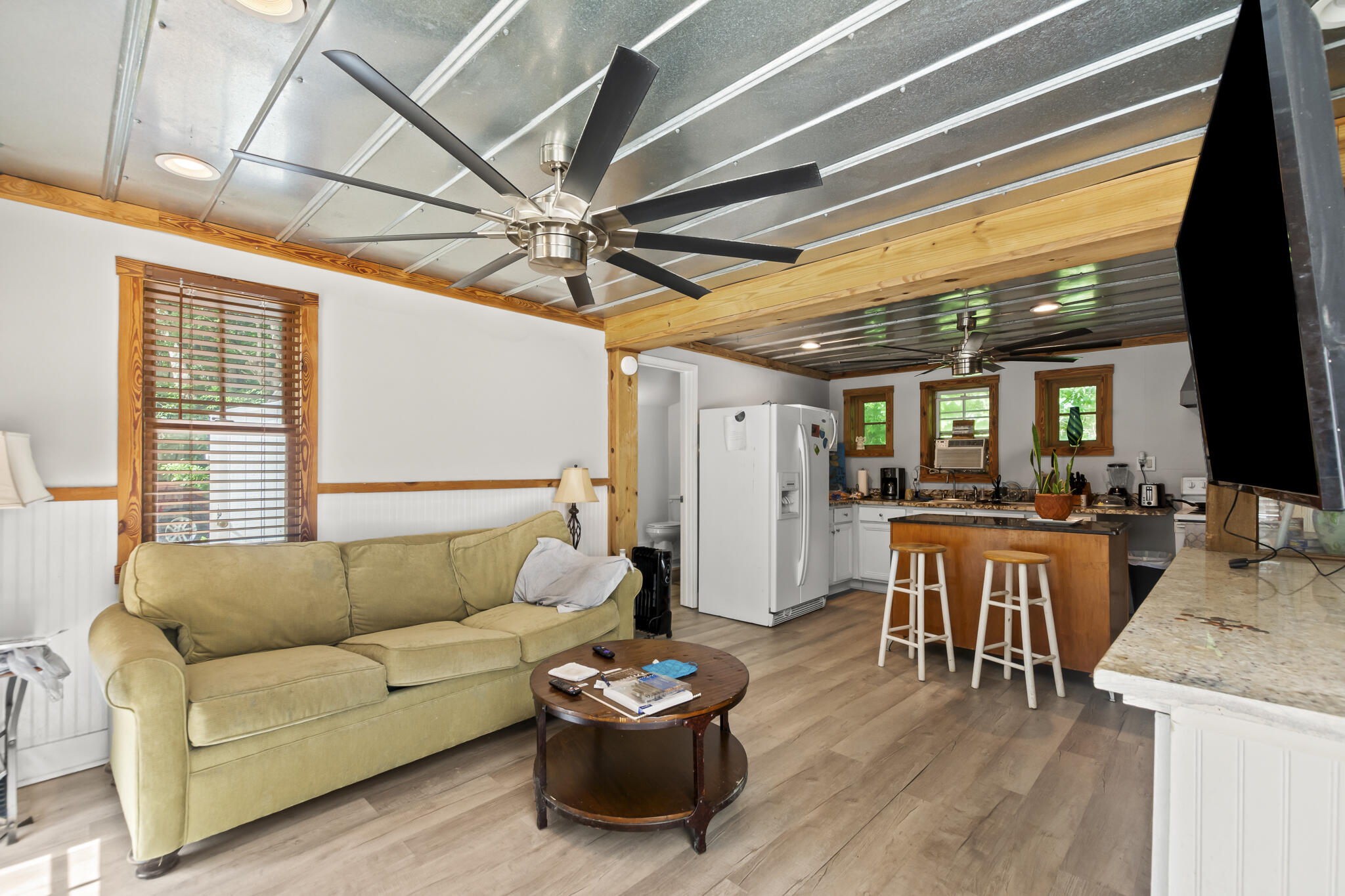 JOLLY BAY ACRES - Residential