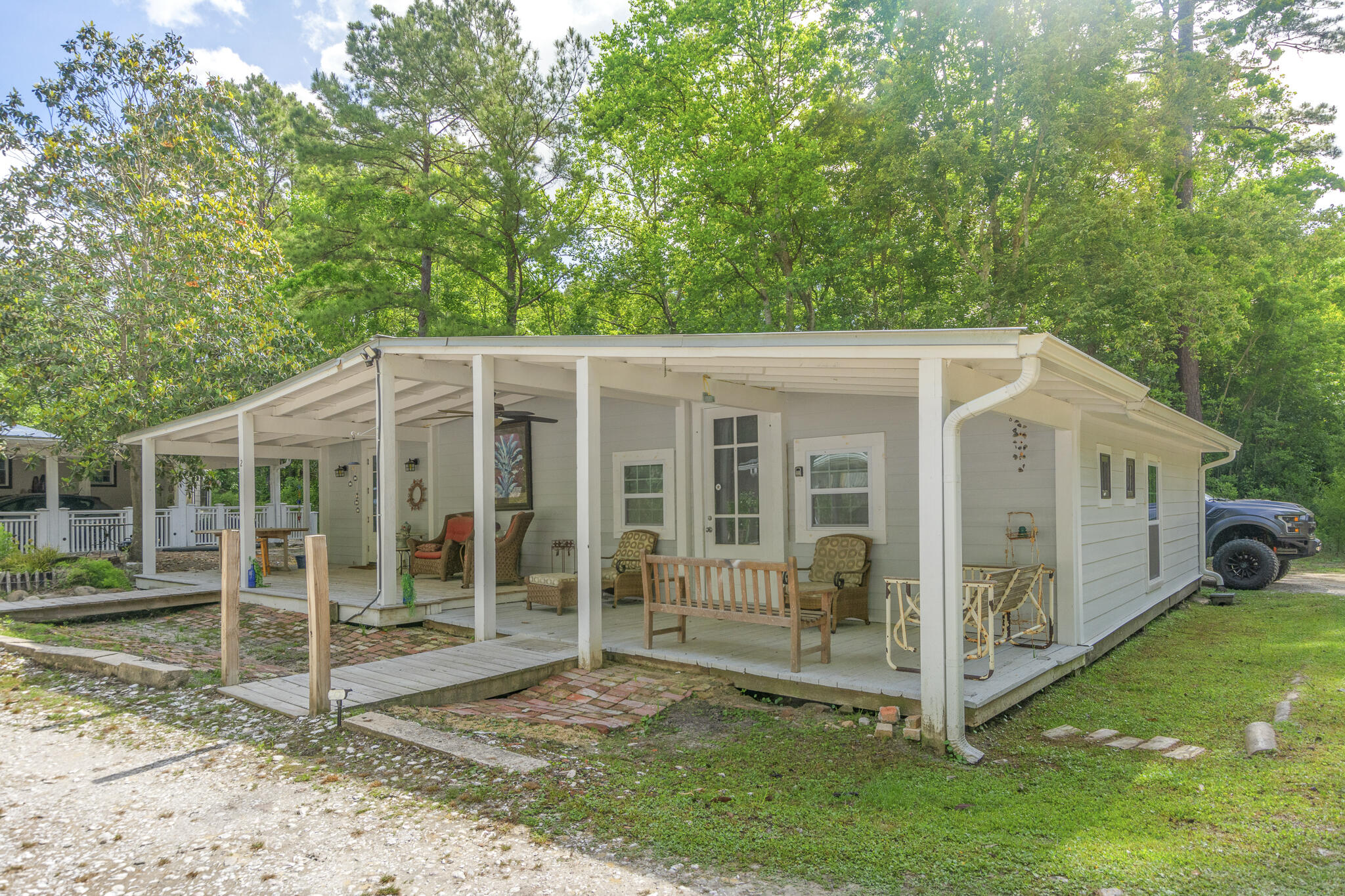 JOLLY BAY ACRES - Residential