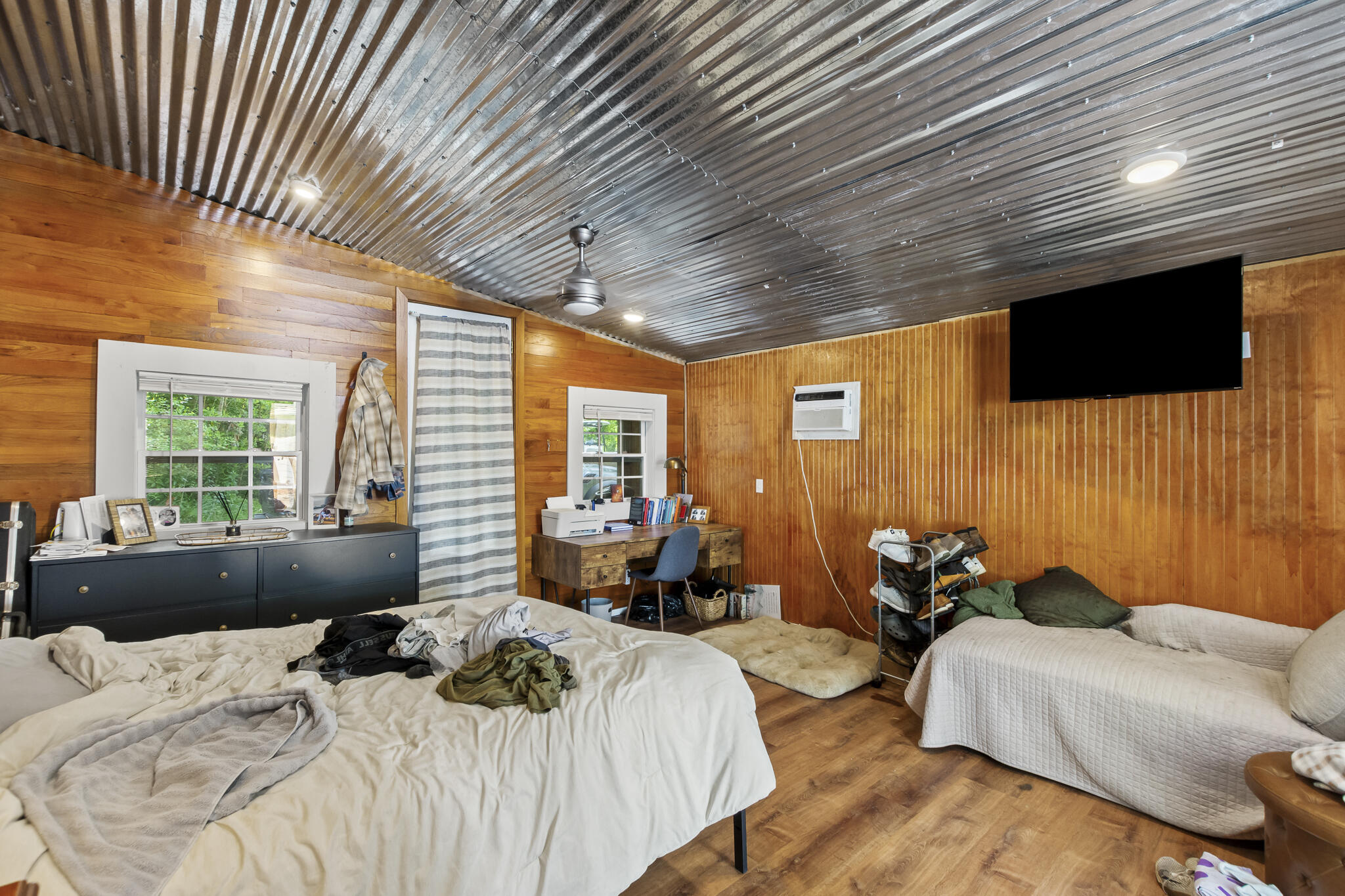JOLLY BAY ACRES - Residential