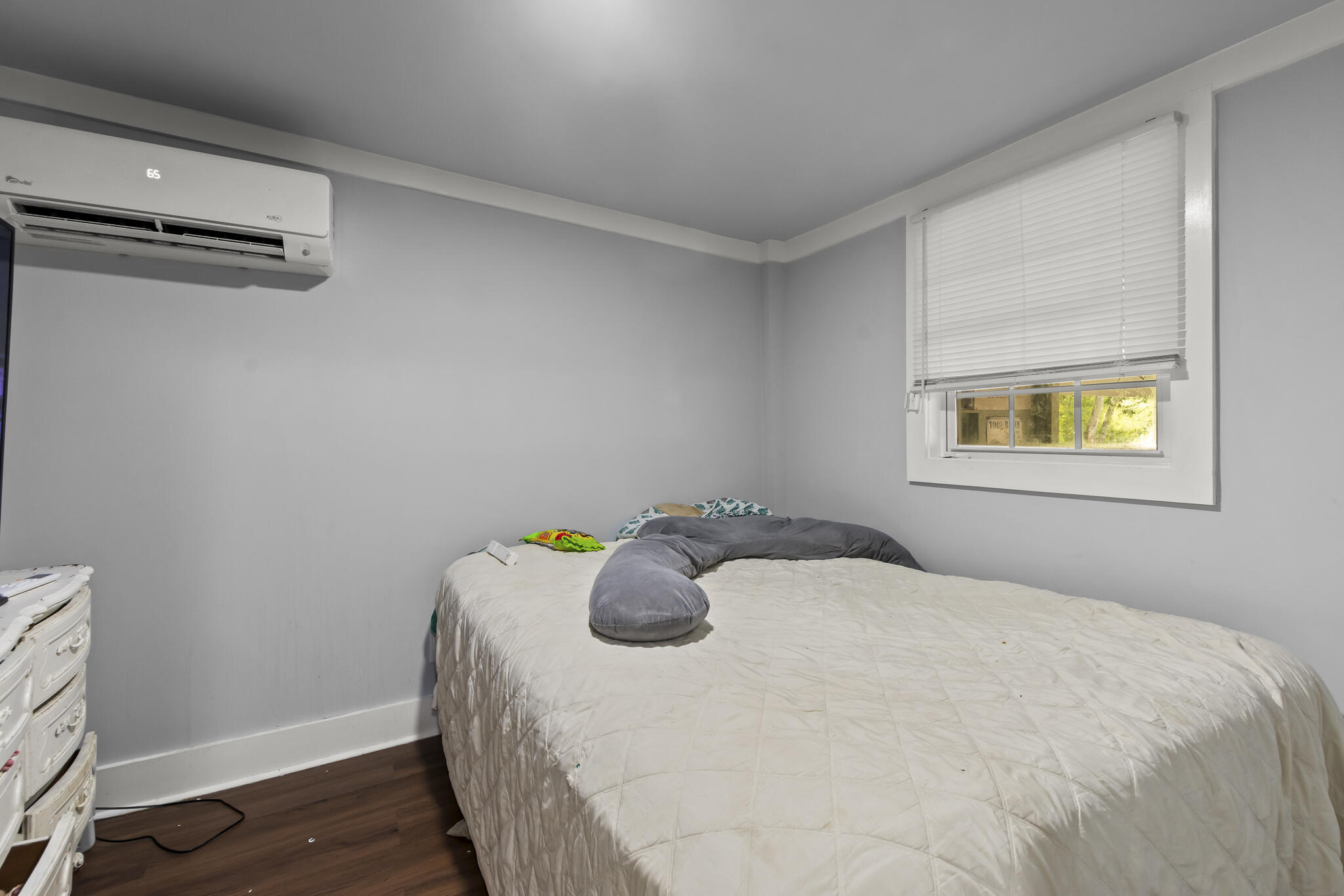 JOLLY BAY ACRES - Residential