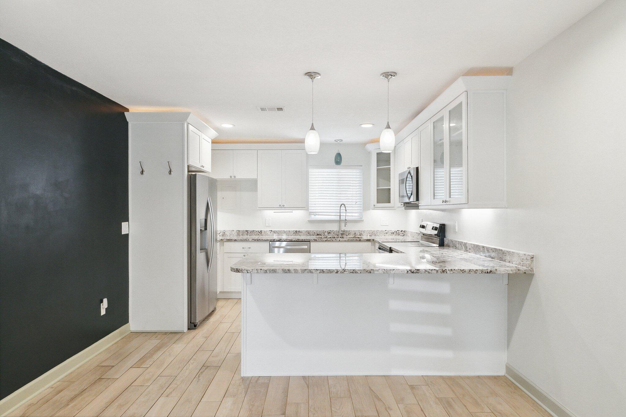 WINSTON MANOR T/H - Residential