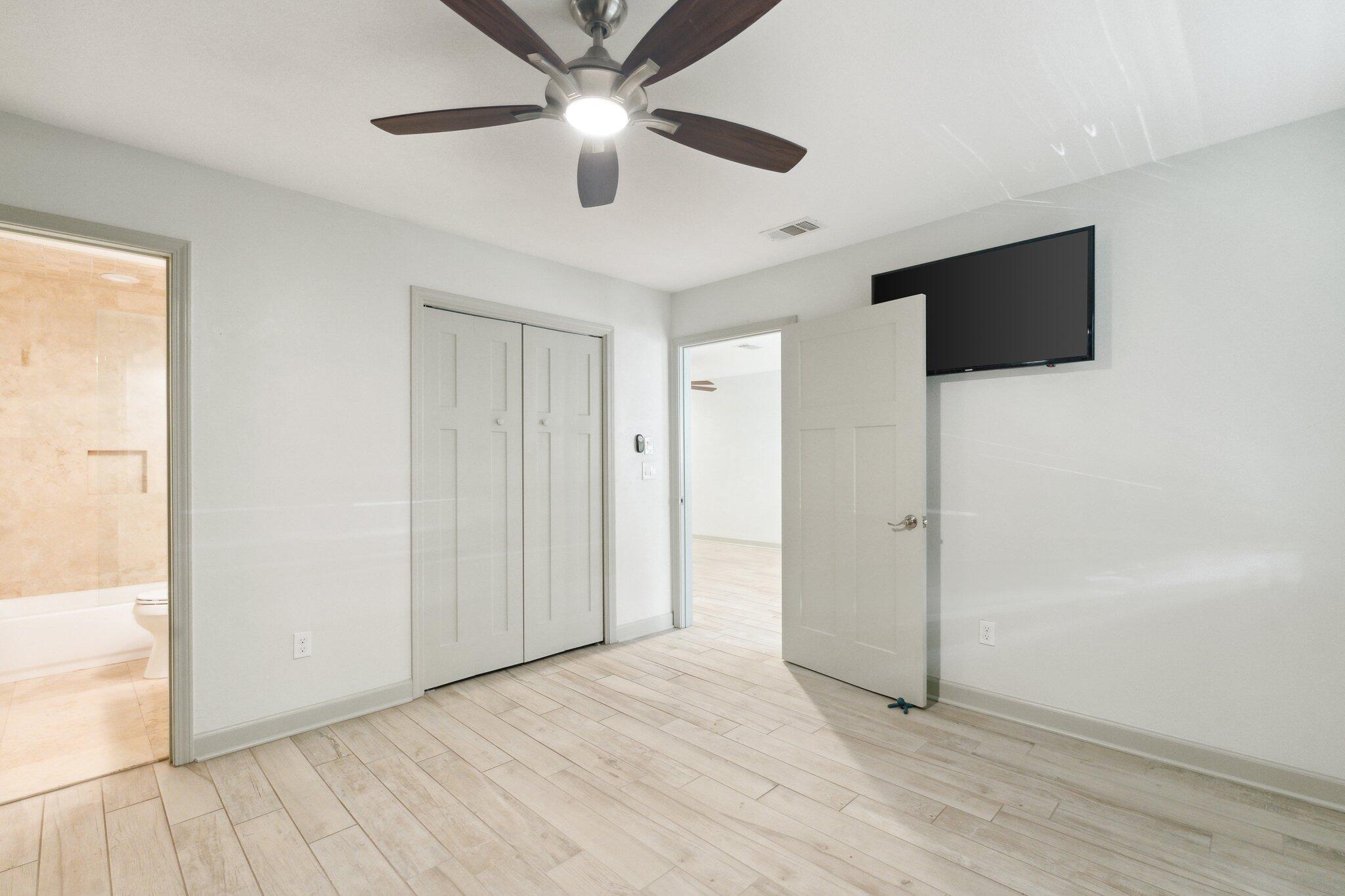 WINSTON MANOR T/H - Residential