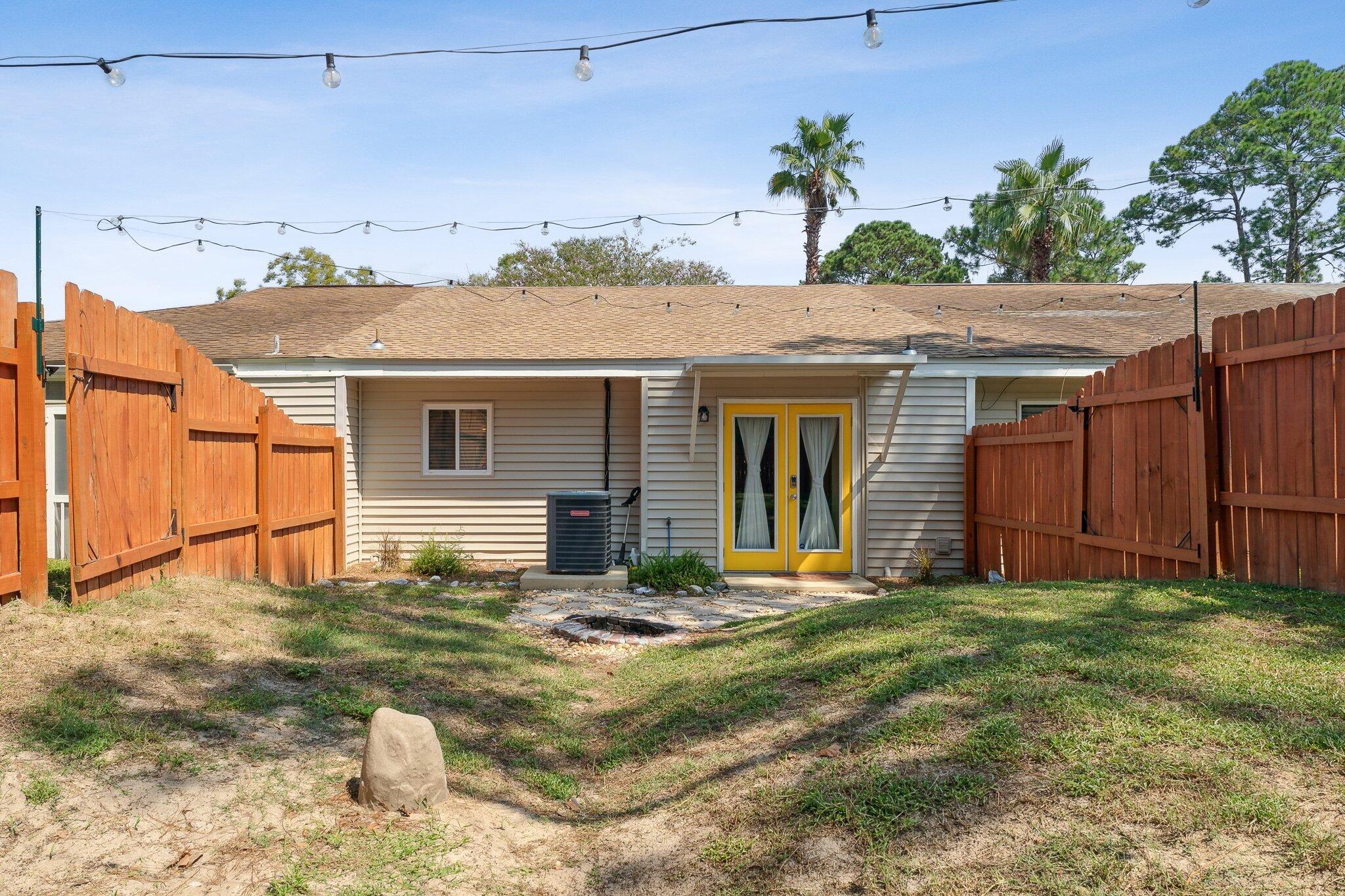 WINSTON MANOR T/H - Residential