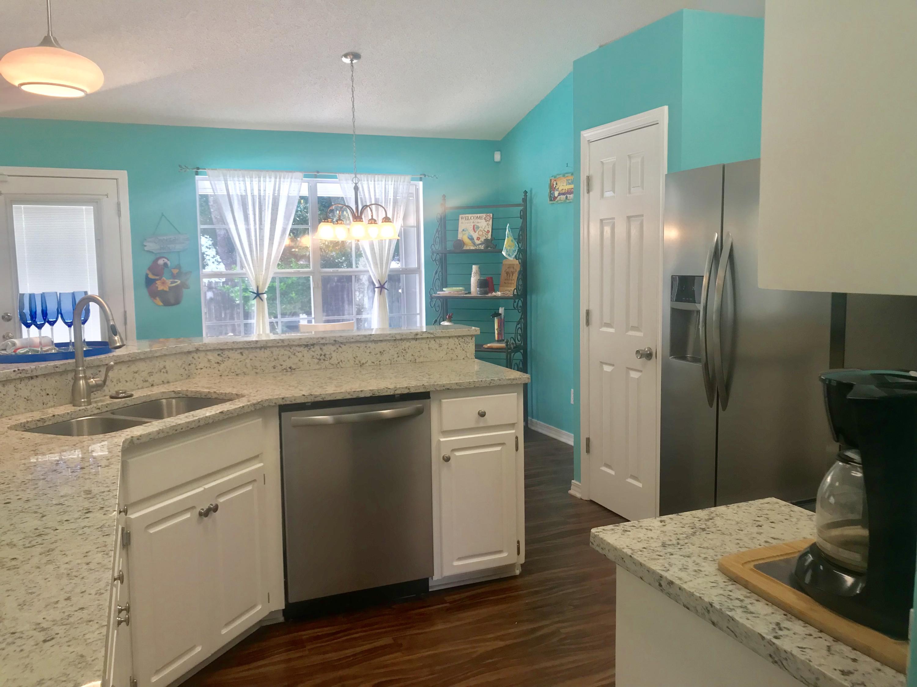 MARTHAS COVE 1ST ADDN - Residential