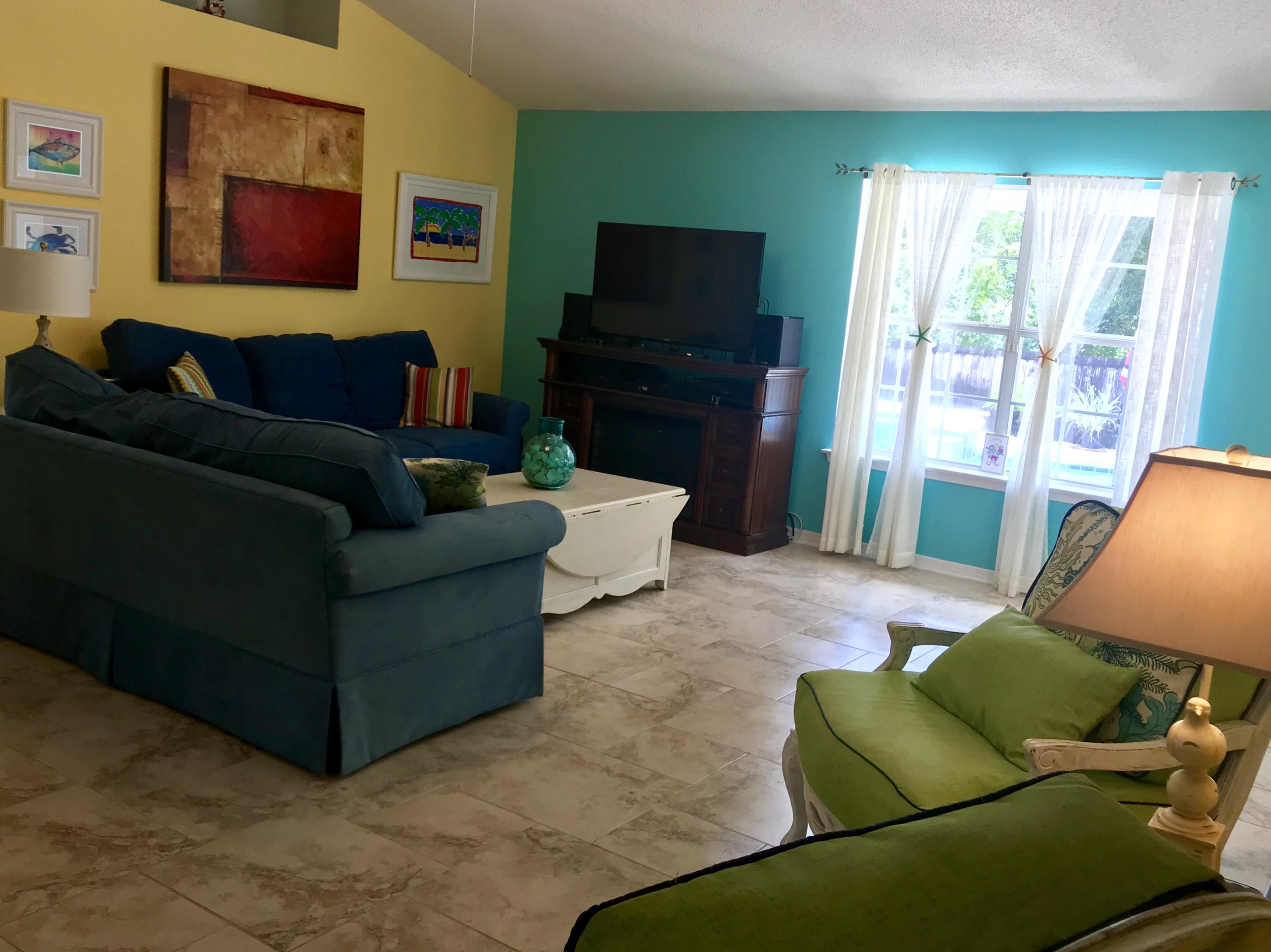 MARTHAS COVE 1ST ADDN - Residential