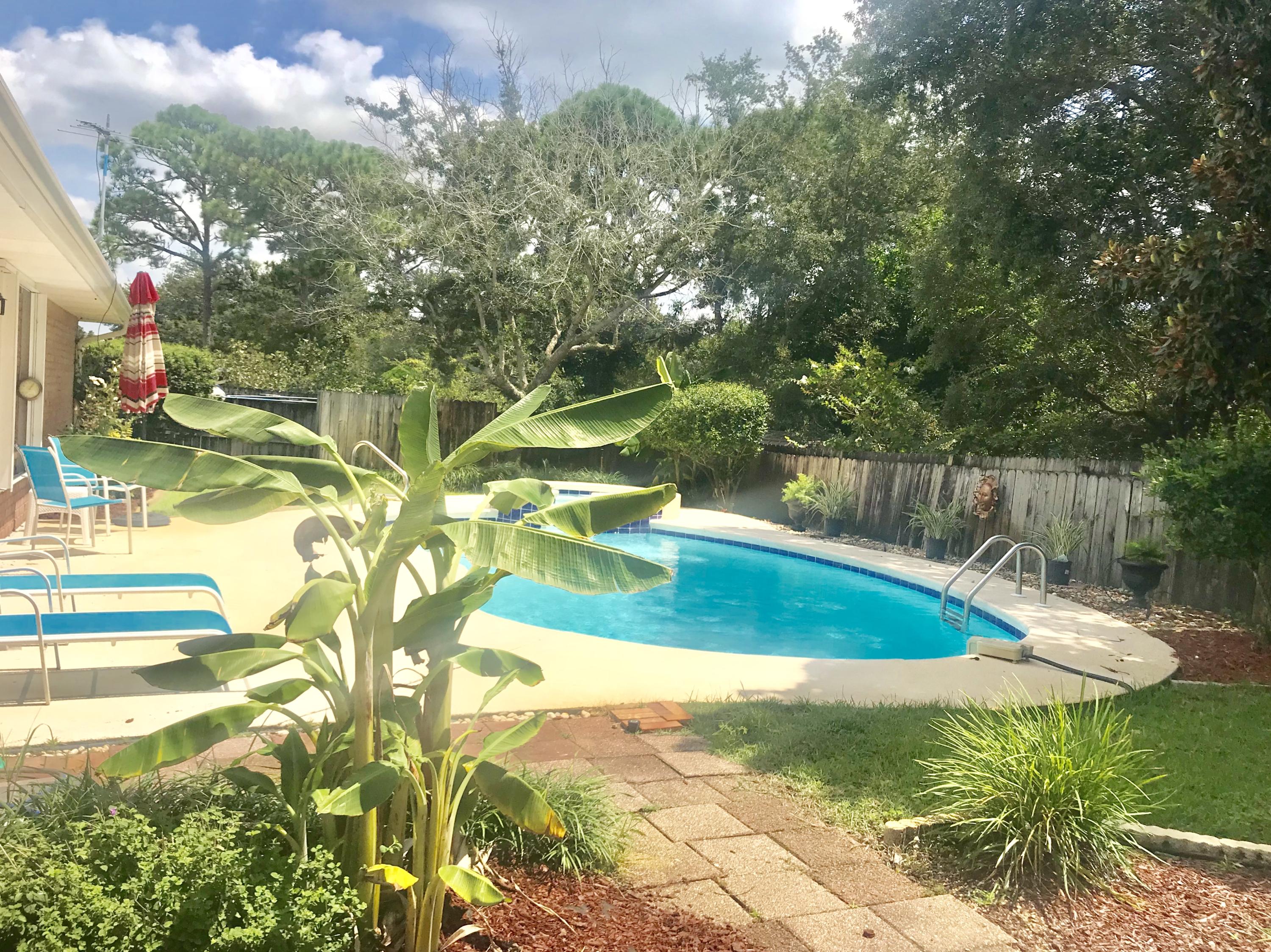 MARTHAS COVE 1ST ADDN - Residential